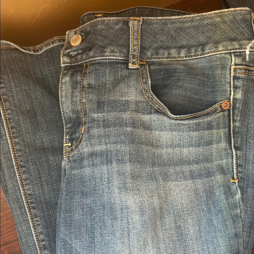 American Eagle Outfitters Light Blue Straight Leg Jeans